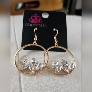 Paparazzi earring BUNDLE 5 PAIRS